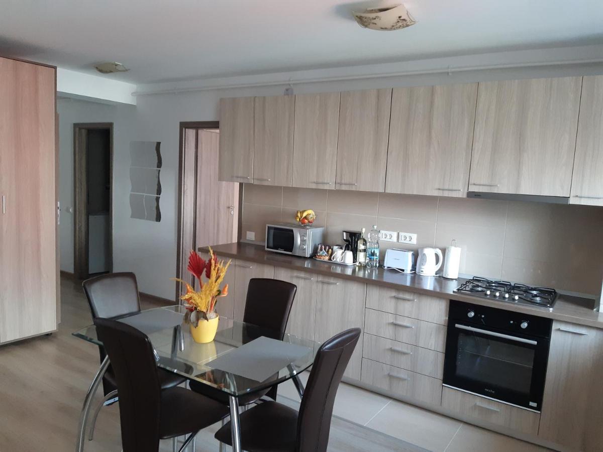 Apartament Marcel - Coresi Mall Брашов Екстериор снимка