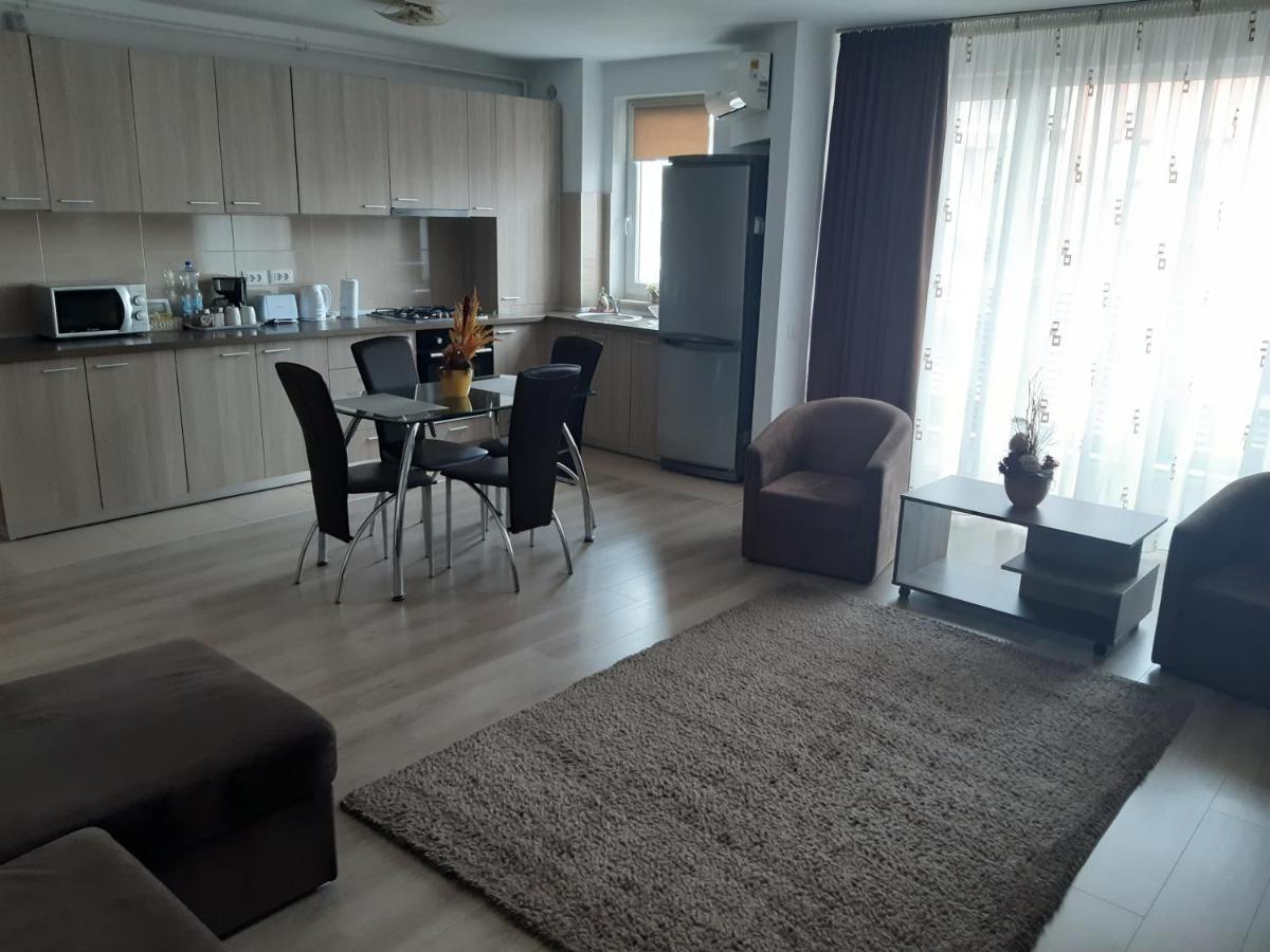Apartament Marcel - Coresi Mall Брашов Екстериор снимка