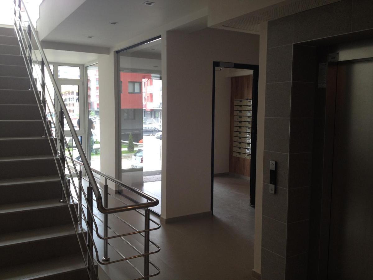 Apartament Marcel - Coresi Mall Брашов Екстериор снимка